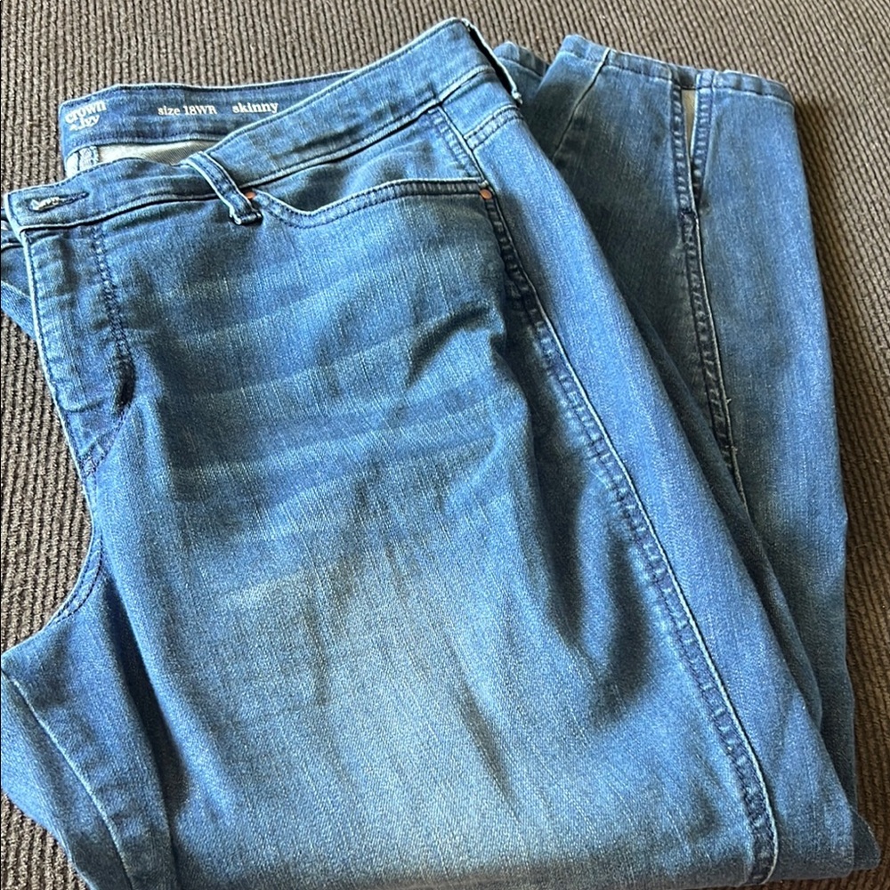 Crown & Ivy Blue Skinny Jeans with Classic Denim Texture